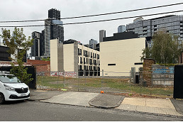 Residents call for vacant site to be turned into open space 