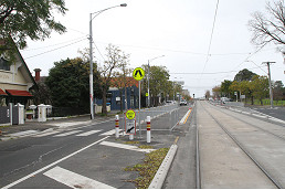 Safety fears over new Racecourse Rd tram stop crossing