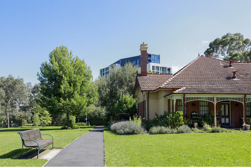 Great dates in Parkville Gardens